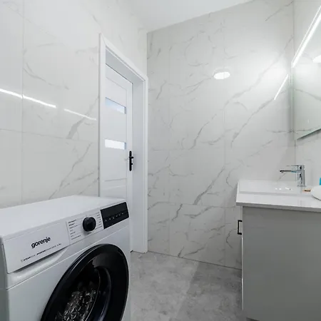 Kosciuszki 73 Center By Bookinghost *